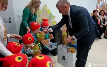 Pasowanie na przedszkolaka w nowym Publicznym Przedszkolu w Niebieszczanach  34