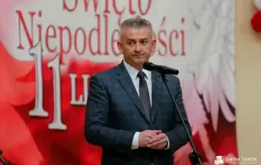 Patriotyczne obchody Święta Niepodległości w Falej&oacute;wce 9