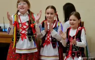 Patriotyczne obchody Święta Niepodległości w Falej&oacute;wce 12