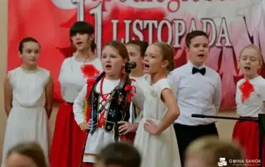 Patriotyczne obchody Święta Niepodległości w Falej&oacute;wce 18