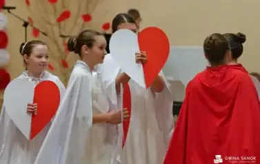 Patriotyczne obchody Święta Niepodległości w Falej&oacute;wce 35