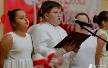 Patriotyczne obchody Święta Niepodległości w Falej&oacute;wce 42