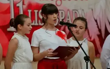 Patriotyczne obchody Święta Niepodległości w Falej&oacute;wce 47