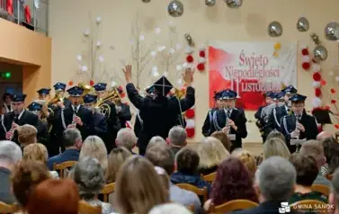 Patriotyczne obchody Święta Niepodległości w Falej&oacute;wce 66