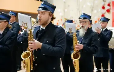 Patriotyczne obchody Święta Niepodległości w Falej&oacute;wce 73