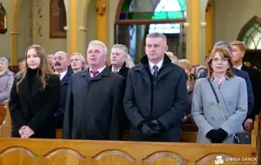 Patriotyczne obchody Święta Niepodległości w Falej&oacute;wce 91