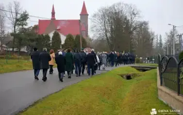 Patriotyczne obchody Święta Niepodległości w Falej&oacute;wce 96