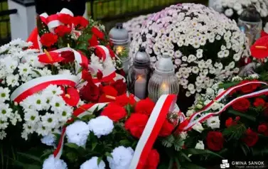 Patriotyczne obchody Święta Niepodległości w Falej&oacute;wce 97