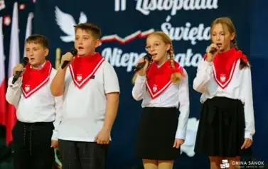 Pierwsze gminne obchody Narodowego Święta Niepodległości w Strachocinie 13