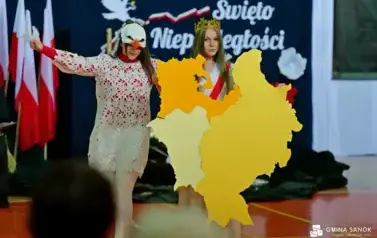 Pierwsze gminne obchody Narodowego Święta Niepodległości w Strachocinie 21