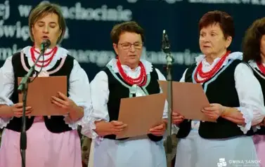 Pierwsze gminne obchody Narodowego Święta Niepodległości w Strachocinie 26
