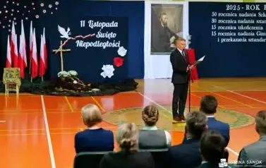 Pierwsze gminne obchody Narodowego Święta Niepodległości w Strachocinie 57