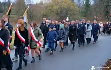 Pierwsze gminne obchody Narodowego Święta Niepodległości w Strachocinie 70