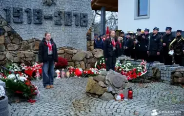 Pierwsze gminne obchody Narodowego Święta Niepodległości w Strachocinie 76