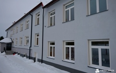 Zakończono termomodernizację Szkoły Podstawowej w Kostarowcach 36