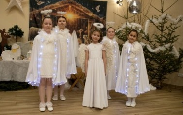 Spotkanie opłatkowe Szkoły Podstawowej w Falej&oacute;wce 19