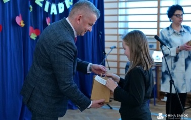 &bdquo;Spotkanie pokoleń&rdquo; z okazji Dnia Babci i Dziadka w Szkole Podstawowej w Dobrej 40