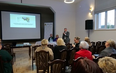Spotkanie informacyjne z Wojewodą Podkarpackim o programie &bdquo;Aktywni Seniorzy &ndash; ASY&rdquo; w Niebieszczanach 2