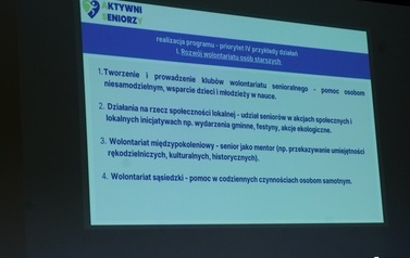 Spotkanie informacyjne z Wojewodą Podkarpackim o programie &bdquo;Aktywni Seniorzy &ndash; ASY&rdquo; w Niebieszczanach 18