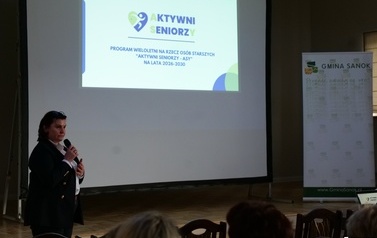 Spotkanie informacyjne z Wojewodą Podkarpackim o programie &bdquo;Aktywni Seniorzy &ndash; ASY&rdquo; w Niebieszczanach 22