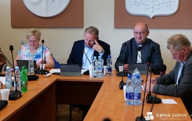 Wotum zaufania i absolutorium dla W&oacute;jta Gminy Sanok za wykonanie budżetu w 2025 roku! 15