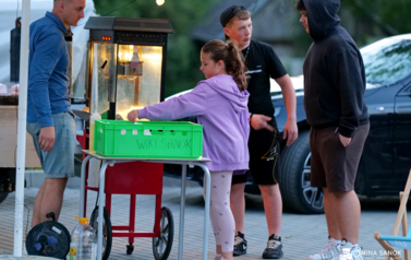 Wakacyjne kino plenerowe 2026 wystartowało. Raczkowa dziękujemy! 3