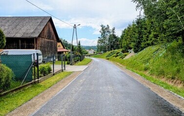 Kolejna inwestycja drogowa zakończona! Dobra-Brzeżawa z nową nawierzchnią asfaltową 4