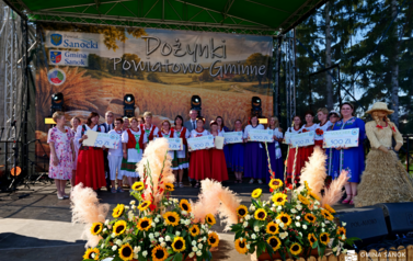 Doroczne święto plon&oacute;w, tradycji i wsp&oacute;lnej zabawy. Powiatowo-Gminne Dożynki w Czerteżu już za nami 65