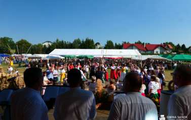 Doroczne święto plon&oacute;w, tradycji i wsp&oacute;lnej zabawy. Powiatowo-Gminne Dożynki w Czerteżu już za nami 87
