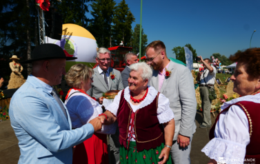 Doroczne święto plon&oacute;w, tradycji i wsp&oacute;lnej zabawy. Powiatowo-Gminne Dożynki w Czerteżu już za nami 109