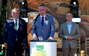 Doroczne święto plon&oacute;w, tradycji i wsp&oacute;lnej zabawy. Powiatowo-Gminne Dożynki w Czerteżu już za nami 130
