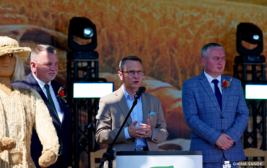 Doroczne święto plon&oacute;w, tradycji i wsp&oacute;lnej zabawy. Powiatowo-Gminne Dożynki w Czerteżu już za nami 131