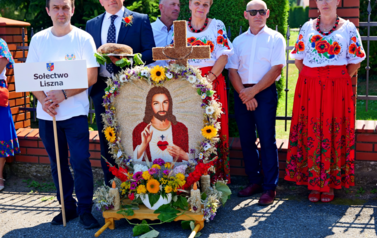 Doroczne święto plon&oacute;w, tradycji i wsp&oacute;lnej zabawy. Powiatowo-Gminne Dożynki w Czerteżu już za nami 210