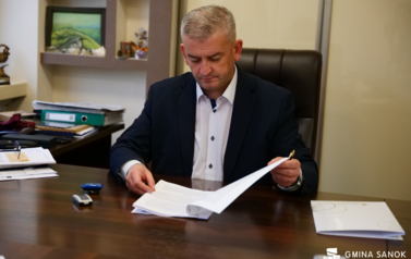 Umowa podpisana! Dawny dw&oacute;r Erlich&oacute;w w Falej&oacute;wce zostanie odnowiony. Powstanie nowa siedziba Gminnego Ośrodka Kultury 7