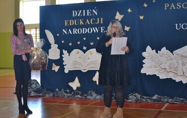 fot. Szkoła Podstawowa w Strachocinie - pasowanie na ucznia 14.10 (13)