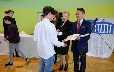 Konkurs "Wiedzy o Sejmie Rzeczypospolitej Polskiej" w Gminie Sanok - znamy laureat&oacute;w! 6