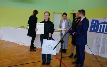 Konkurs "Wiedzy o Sejmie Rzeczypospolitej Polskiej" w Gminie Sanok - znamy laureat&oacute;w! 7