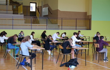 Konkurs "Wiedzy o Sejmie Rzeczypospolitej Polskiej" w Gminie Sanok - znamy laureat&oacute;w! 18