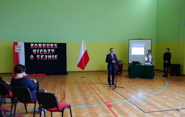 Konkurs "Wiedzy o Sejmie Rzeczypospolitej Polskiej" w Gminie Sanok - znamy laureat&oacute;w! 23