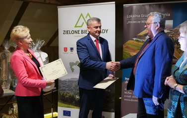 Gmina Sanok oraz LGD Dolina Sanu wyr&oacute;żnione podczas seminarium podsumowującego projekt "R&oacute;żne podejścia jeden cel" 4