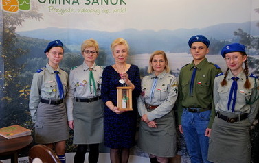 Betlejemskie Światło Pokoju zn&oacute;w zawitało do Urzędu Gminy Sanok! 2