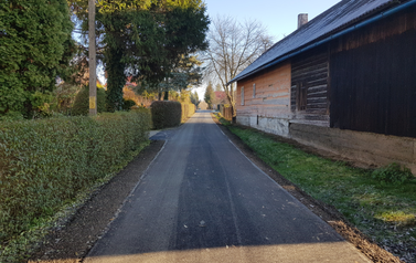 Remont nawierzchni drogi gminnej, odcinek dł. 1050 m w mijescowości KOSTAROWCE oraz JUROWCE