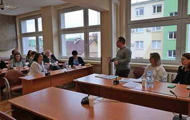 Spotkanie organizacyjne z dyrektorami Szk&oacute;ł Gminy Sanok w ramach projektu "Stw&oacute;rzmy klimat na dobry klimat" 4