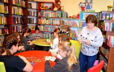 Ferie 2023 biblioteka gminna w NIEBIESZCZANACH (10)
