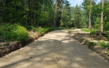 Kontynuacja prac przy budowie drogi Prusiek-Płowce 3