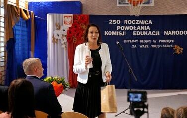 Uroczystość w SP Kostarowce z okazji 250- lecia powołania Komisji Edukacji Narodowej 11