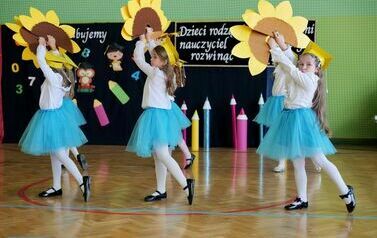 Szkoła Podstawowa w Niebieszczanach uczciła 250. rocznicę Komisji Edukacji Narodowej  47