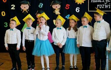 Szkoła Podstawowa w Niebieszczanach uczciła 250. rocznicę Komisji Edukacji Narodowej  52