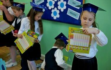 Filialna Szkoła Podstawowa w Czerteżu pasowała nowych uczni&oacute;w klasy pierwszej 22