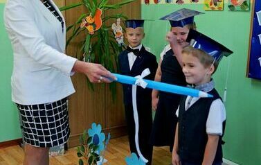 Filialna Szkoła Podstawowa w Czerteżu pasowała nowych uczni&oacute;w klasy pierwszej 36